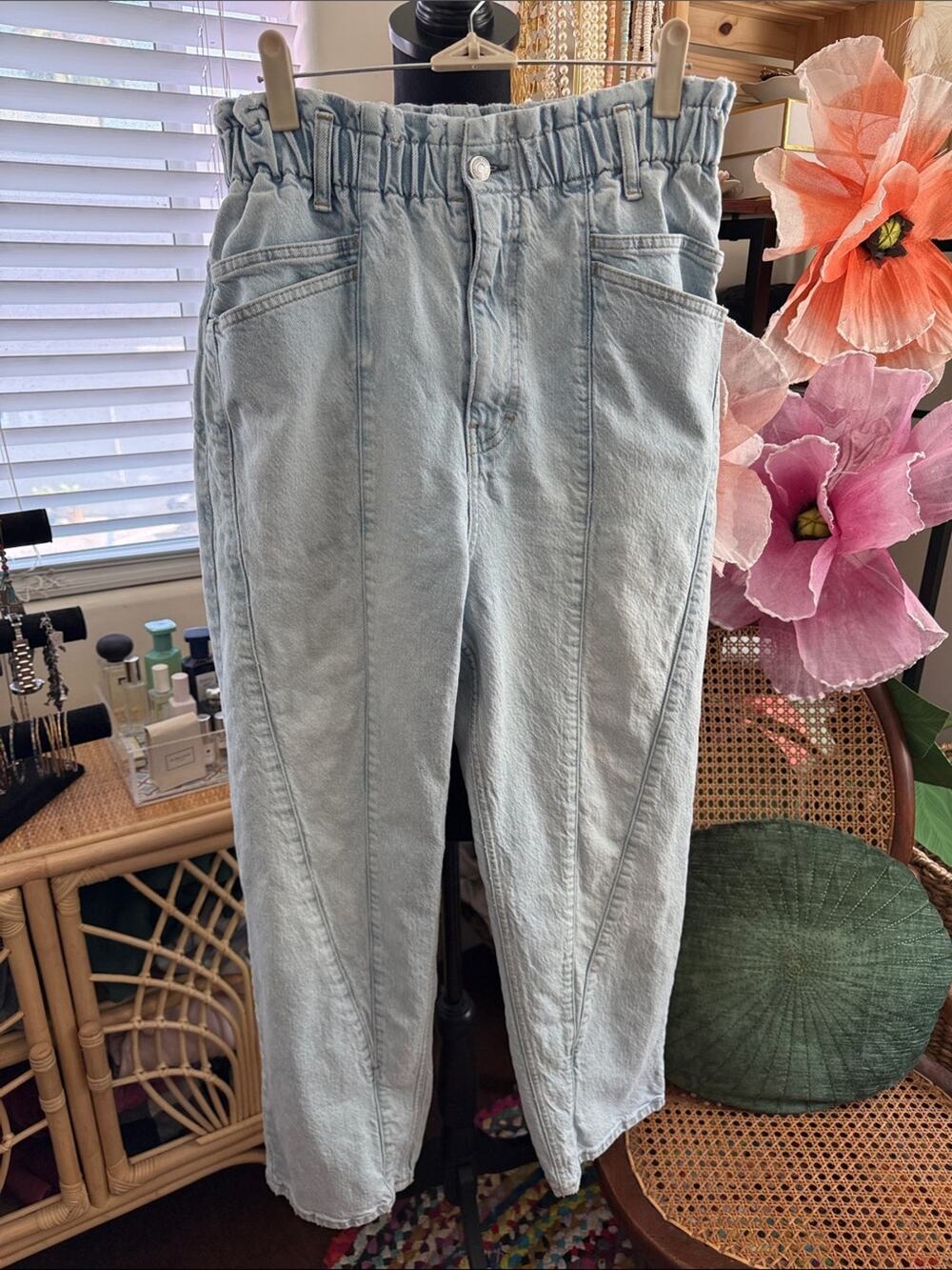 Free People We The Free Powell Boyfriend Light Wash Pull On Boho Mom Jeans